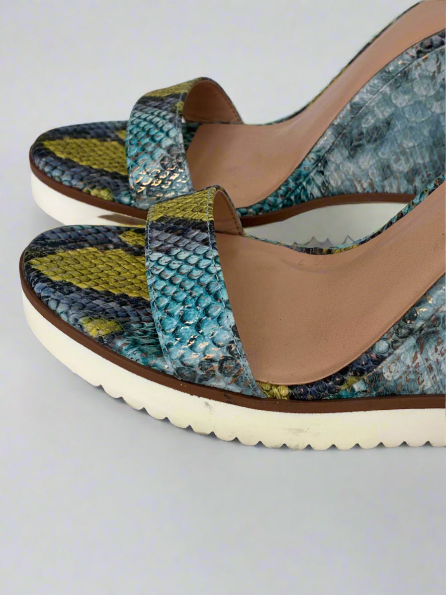 JLO by Jennifer Lopez - Size 9 JLO by Jennifer Lopez - Size 9