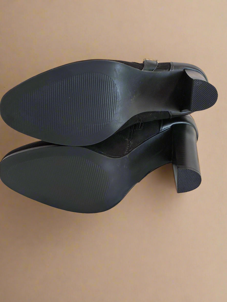 Just Fab Ankle Boots - Size 9 Just Fab Ankle Boots - Size 9