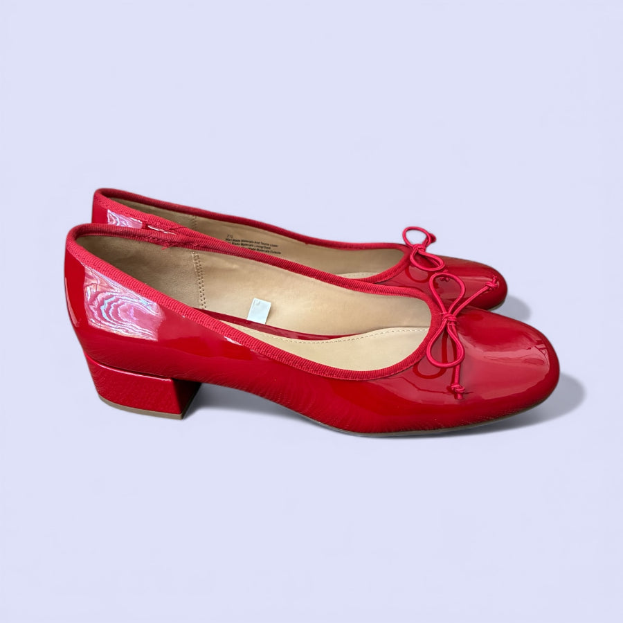 A New Day Round Toe - Size 7.5 A New Day Round Toe - Size 7.5