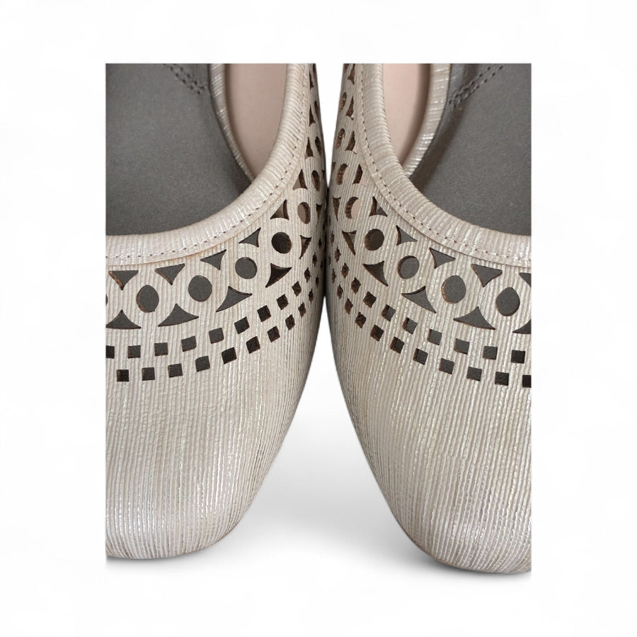Ros Hommerson - Size 8 Ros Hommerson - Size 8