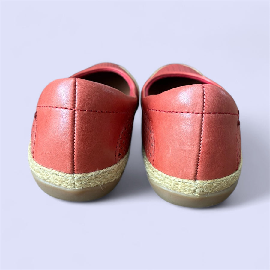 Clarks - Size 6 Clarks - Size 6