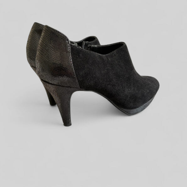 Bandolino  Ankle Boot – Size 8 Bandolino  Ankle Boot – Size 8