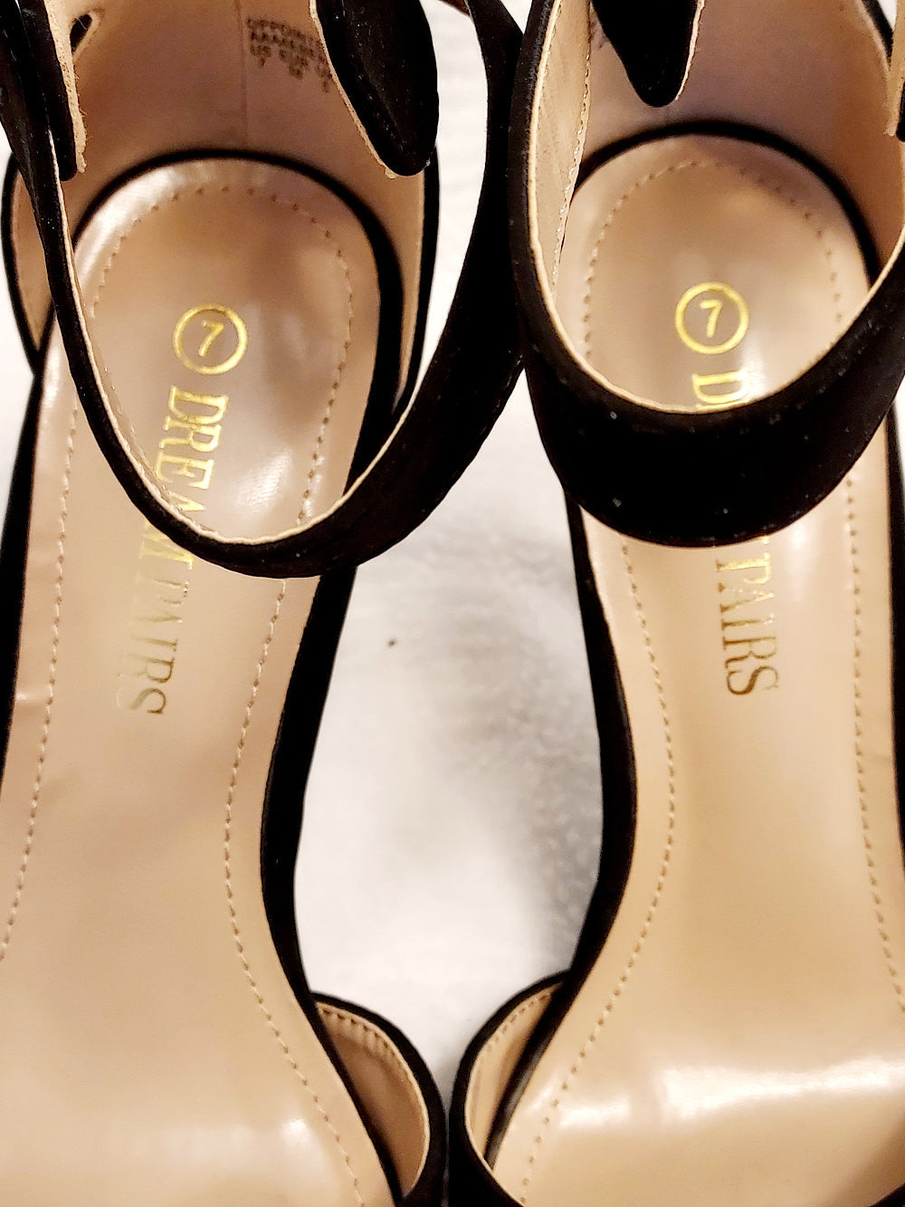 Dream Pairs - Size 7