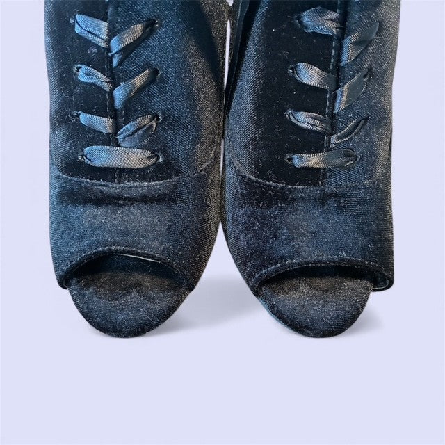 Kelly & Katie - Size 8