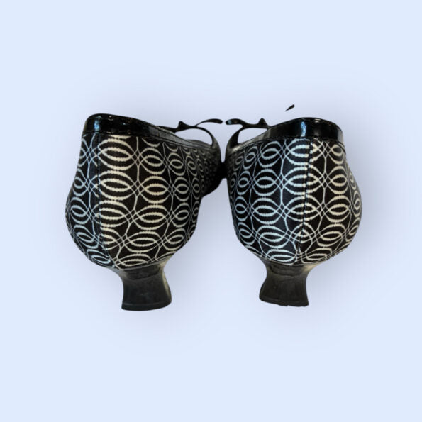 Life Stride Ladies Shoes - Size 7