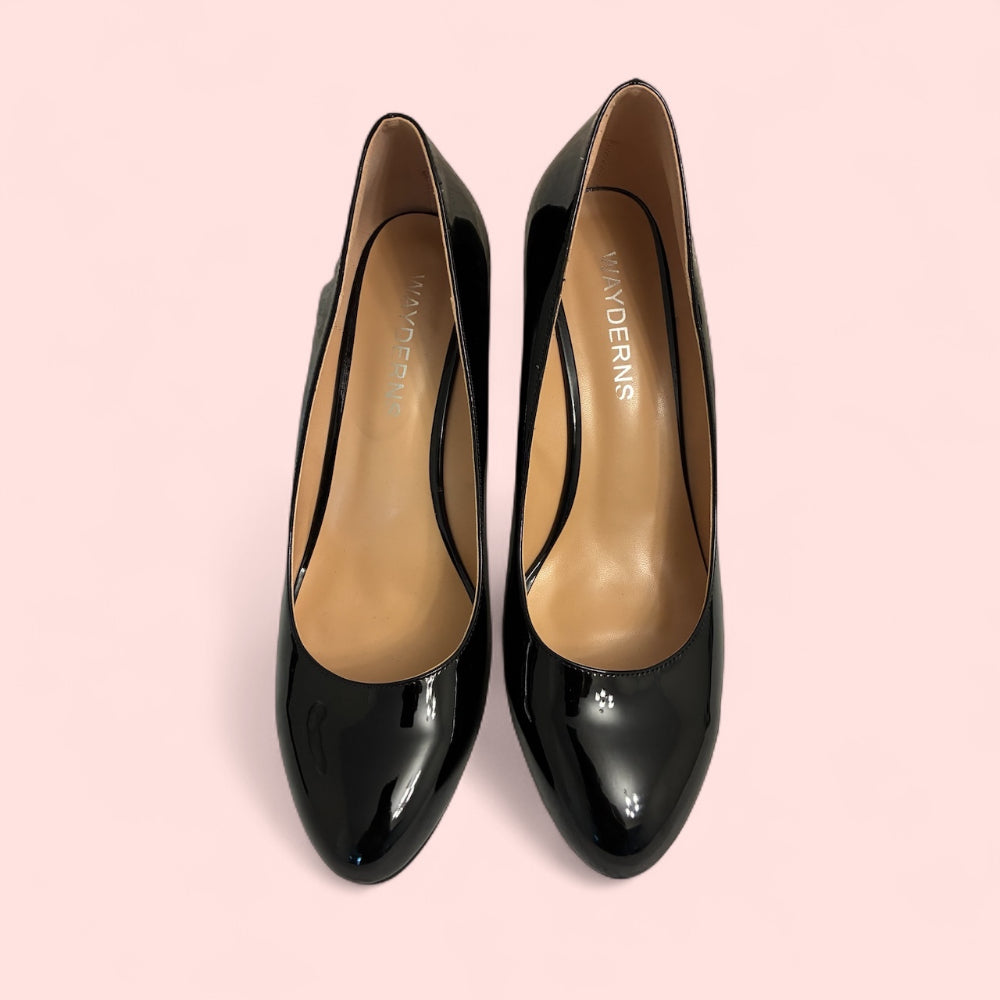 Wayderns Ladies Patent Shoes - Size 13